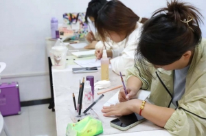 学化妆，如何选对靠谱的化妆学校？
