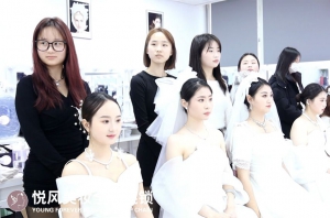 学化妆别乱花钱，悦风美妆学院超高性价比等你