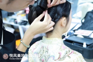 想找靠谱化妆学校？过来人分享：这几点必须实地考察！